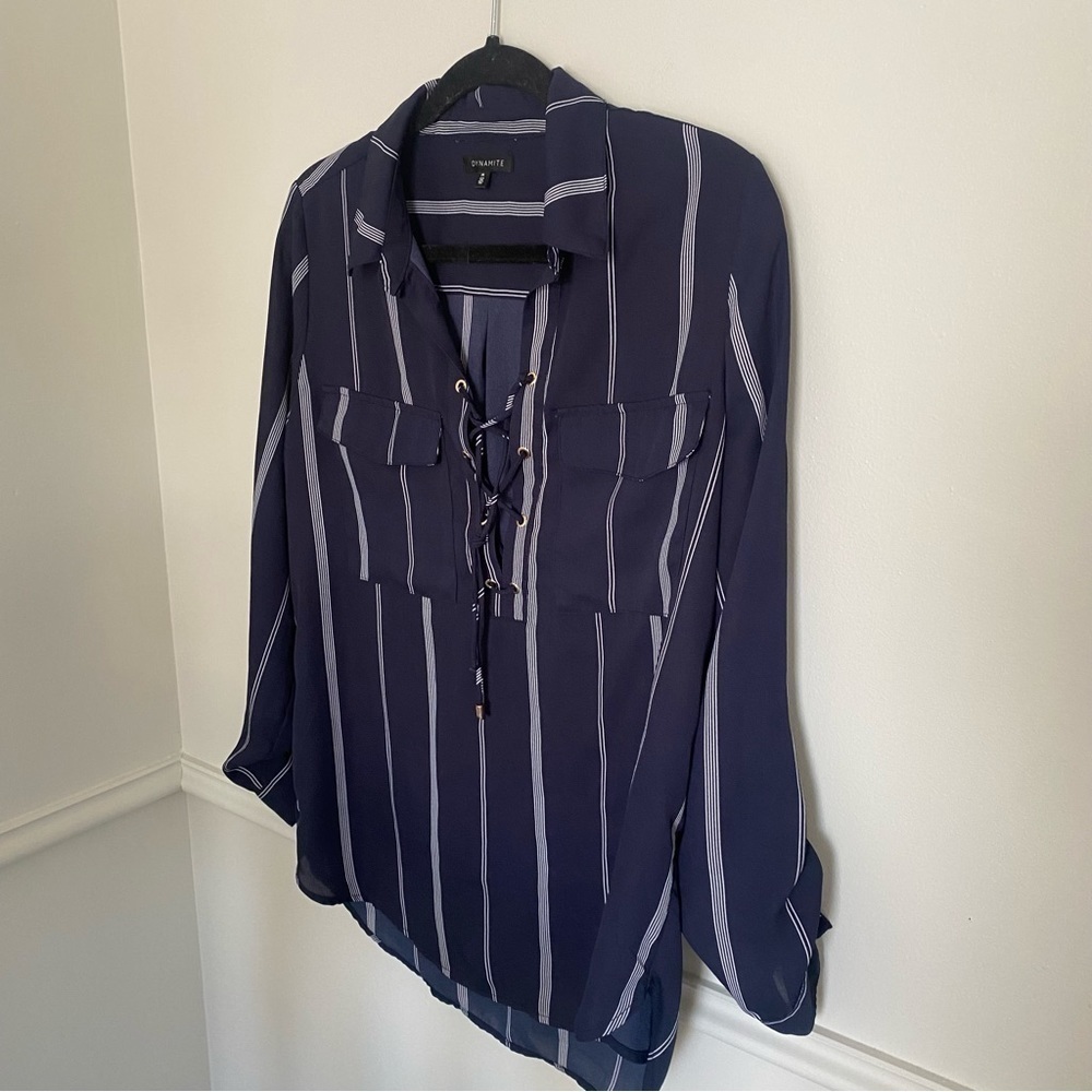Dynamite Navy White Stripe Blouse Medium - Picture 4 of 6